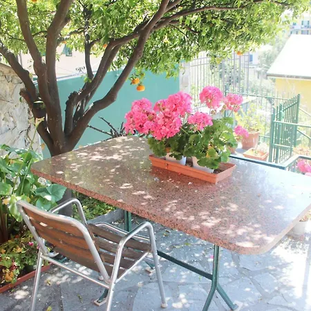 Primario Lägenhet Levanto